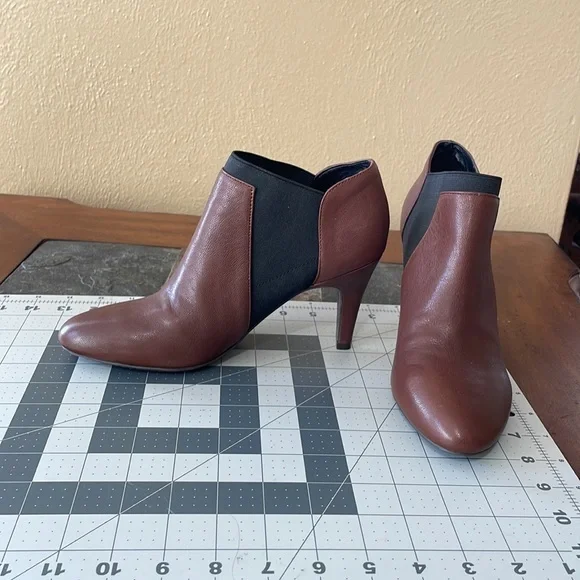 Isaac Mirzahi Live Viviana brown leather ankle boots with heels - Picture 6 of 11